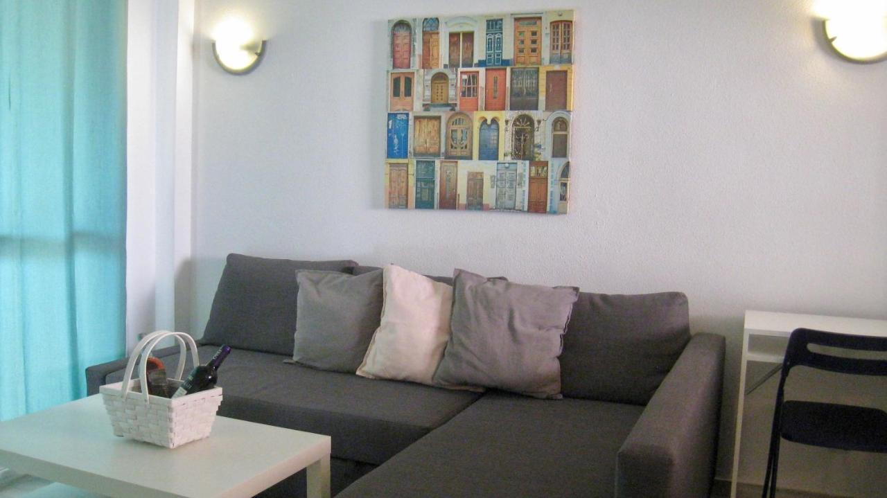 Carihuela Un Dormitorio Junto Al Mar Torremolinos Exterior foto