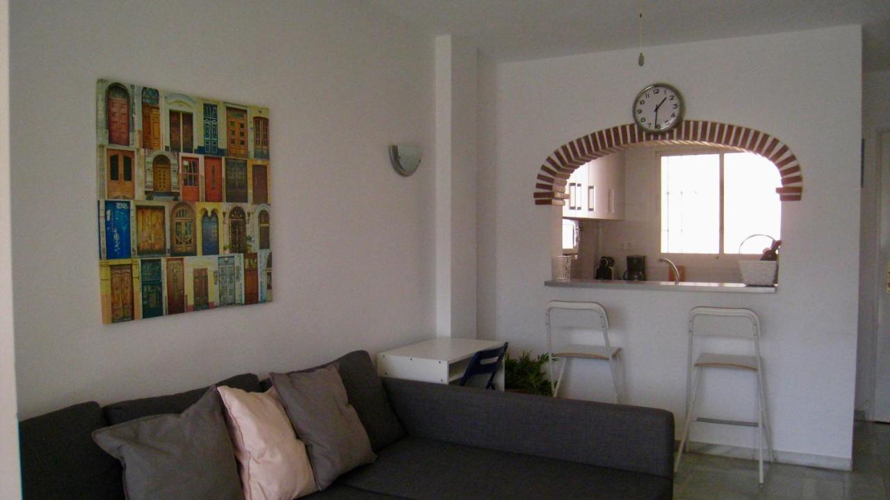 Carihuela Un Dormitorio Junto Al Mar Torremolinos Exterior foto